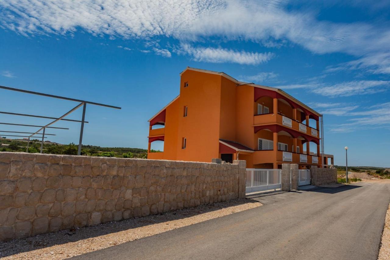 Apartamento Kameni Put Ražanac Exterior foto