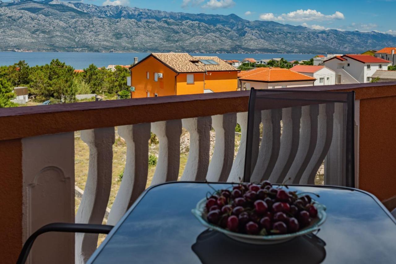 Apartamento Kameni Put Ražanac Exterior foto